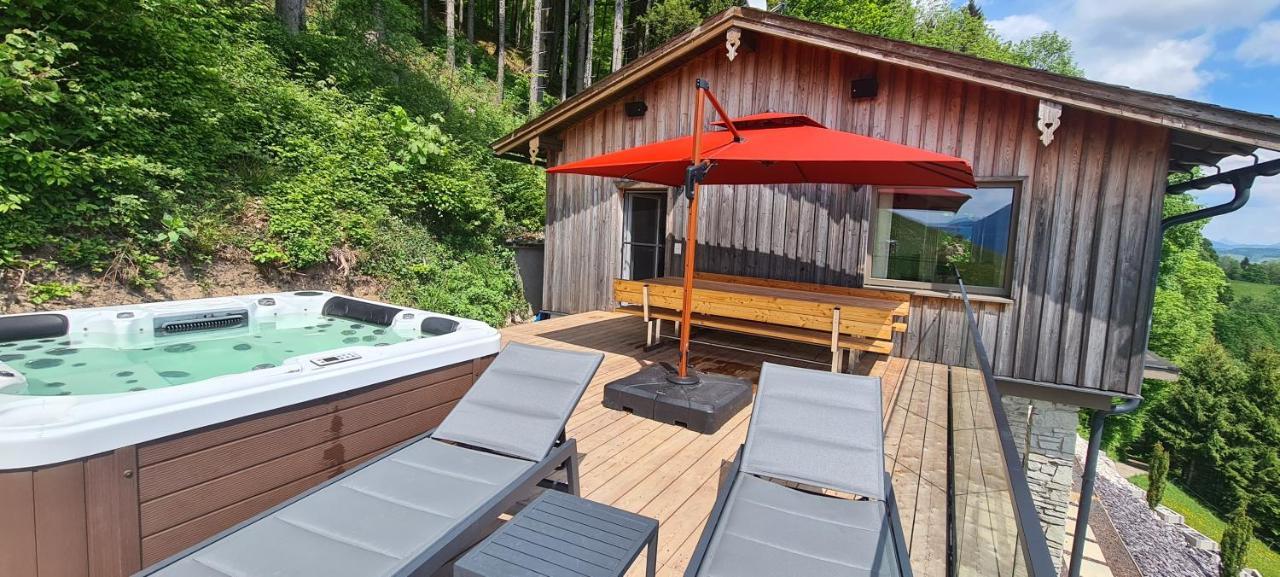 Ruhige Bergvilla In Alleinlage Am Mondsee Mit Seeblick Bergblick Und Whirlpool Holiday home Innerschwand
